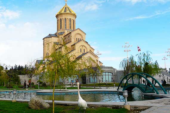Holy Trinity Cathedral (Sameba)