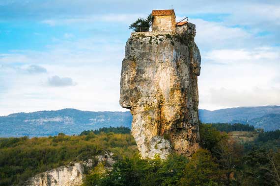 Katskhi Pillar